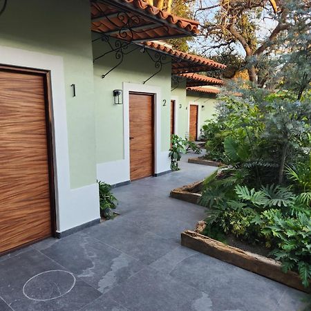 Hotel Boutique Villa Escondida, A Pasos De Lo Mejor En 틀라케파케 외부 사진