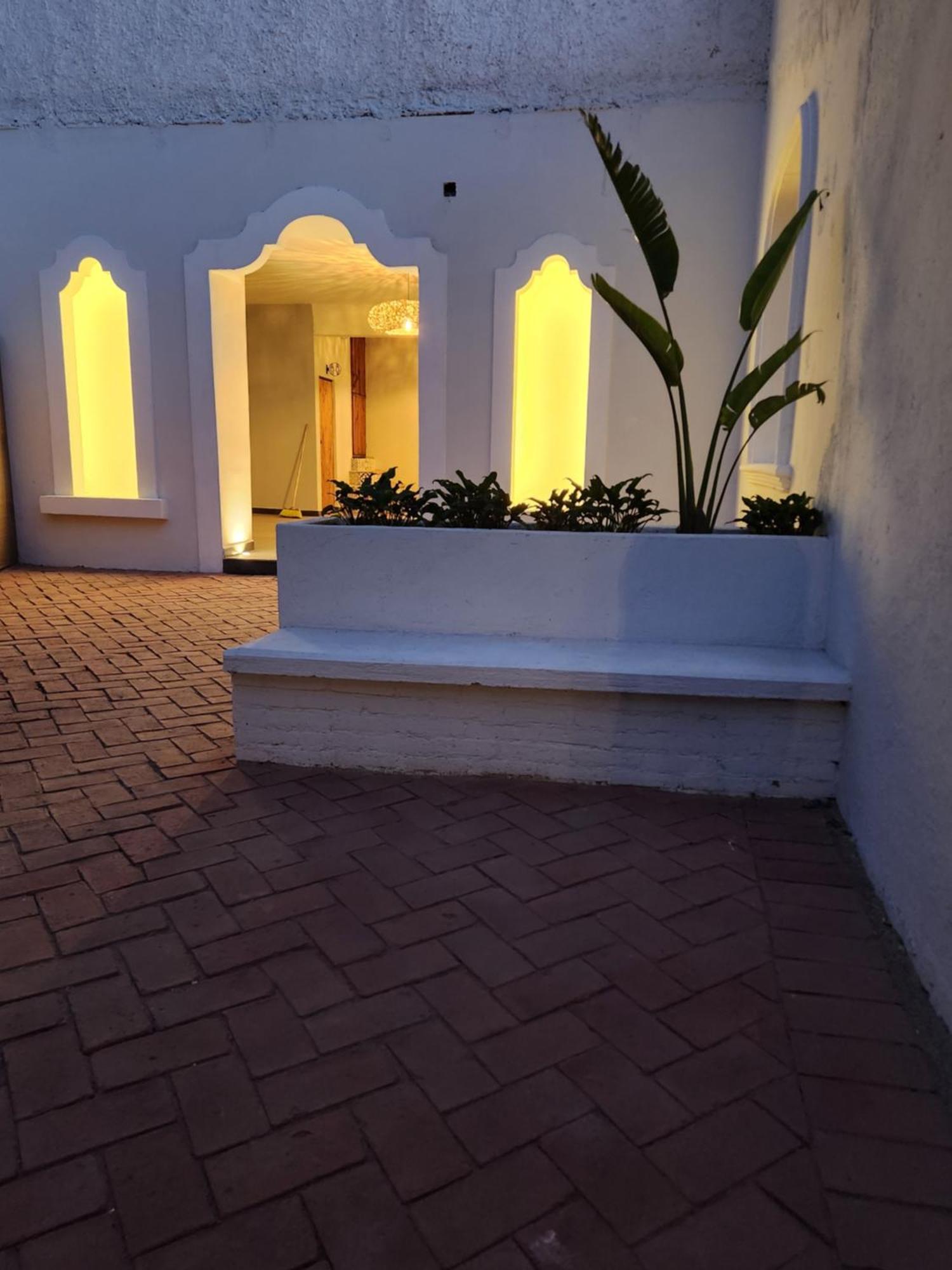 Hotel Boutique Villa Escondida, A Pasos De Lo Mejor En 틀라케파케 외부 사진
